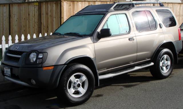 2004 Xterra LE V6 4x4 Champagne